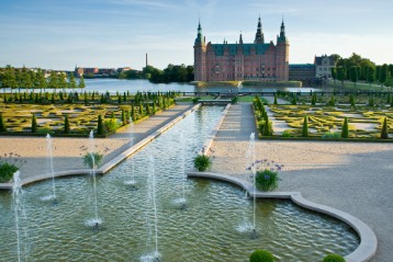 Palace-1-3 Frederiksborg Palace-Hilleroed